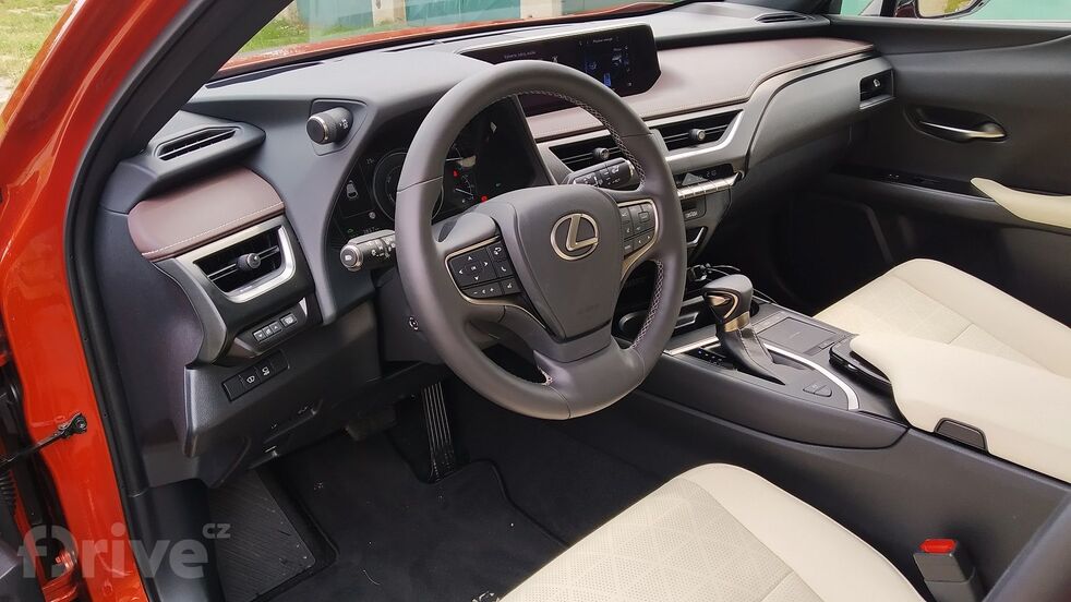 Lexus UX 250h 4x4