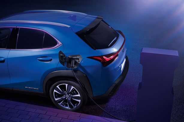 Lexus UX 300e (2020)