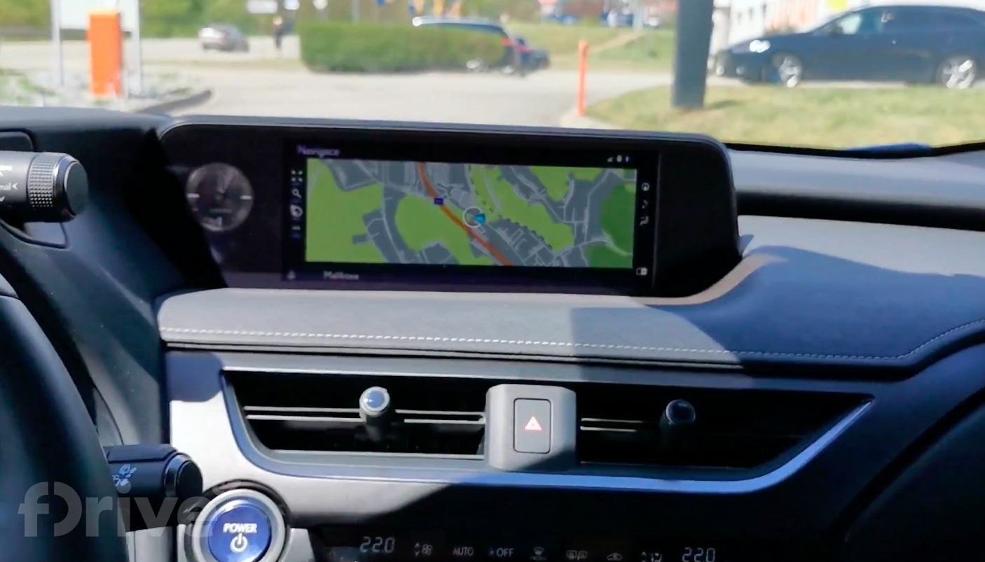 Lexus UX 300e (2020)