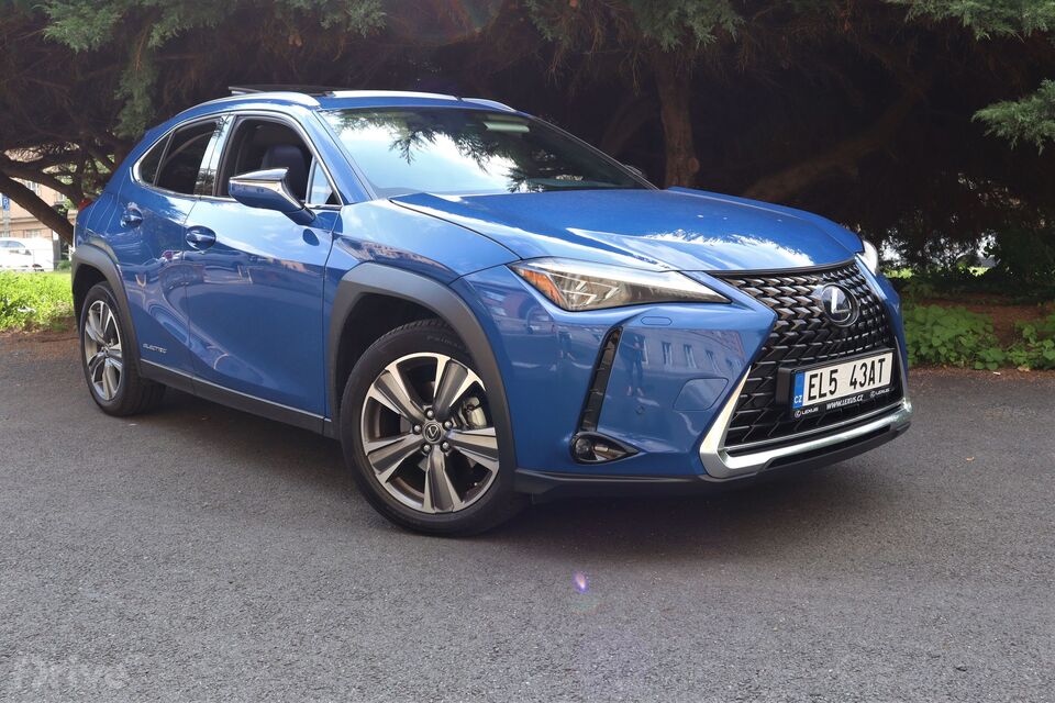 Lexus UX 300e (2020)