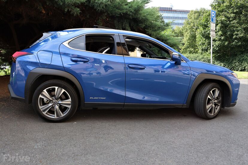 Lexus UX 300e (2020)