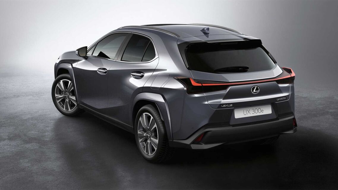 Lexus UX 300e (2023)
