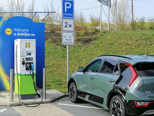Lidl, Benátky nad Jizerou, dálnice D10, exit km 27