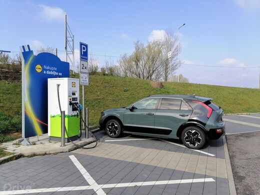 Lidl, Benátky nad Jizerou, dálnice D10, exit km 27