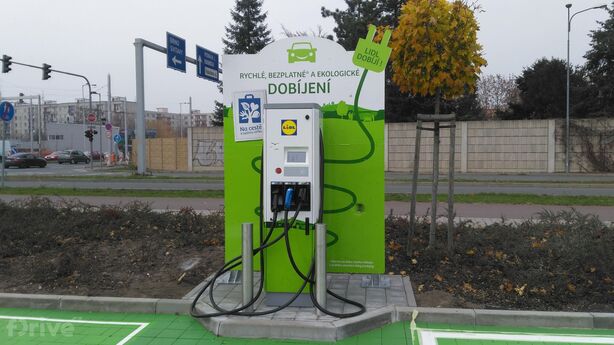 Lidl, Hradec Králové, Brněnská ul, supermarket