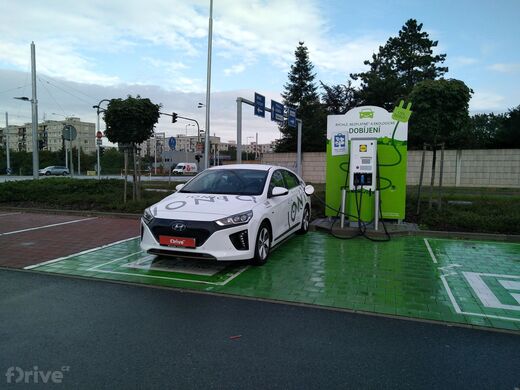 Lidl, Hradec Králové, Brněnská ul, supermarket