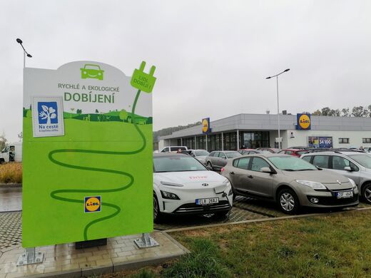 Lidl, Unhošť, Pražská ul.
