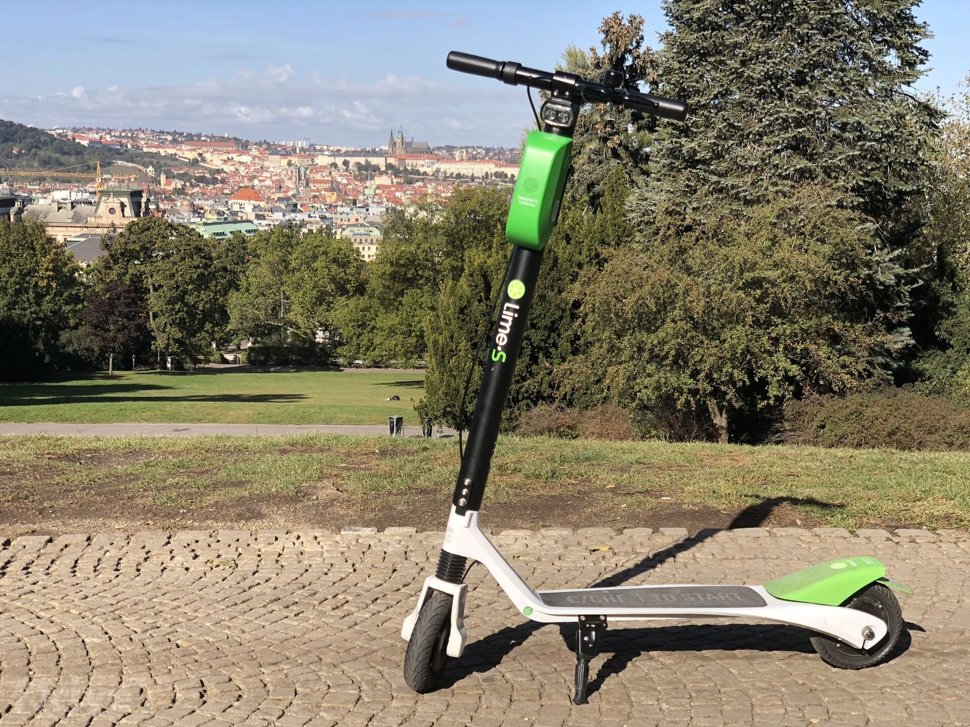 LimeBike Lime-S elektrokoloběžka - Test