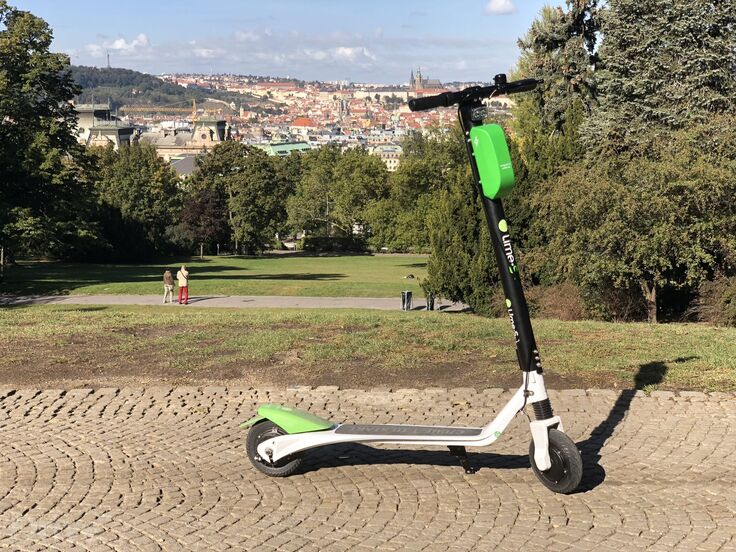 LimeBike Lime-S elektrokoloběžka - Test