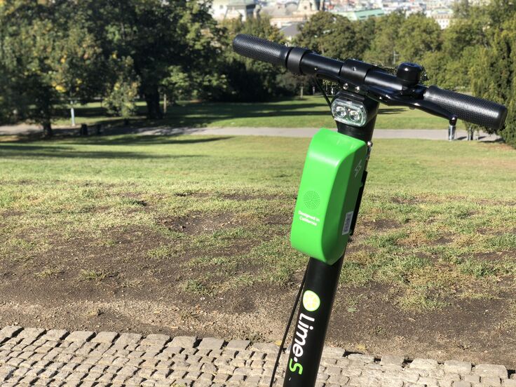 LimeBike Lime-S elektrokoloběžka - Test