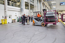 Lisovací linka PXL II v závodě Škody Auto