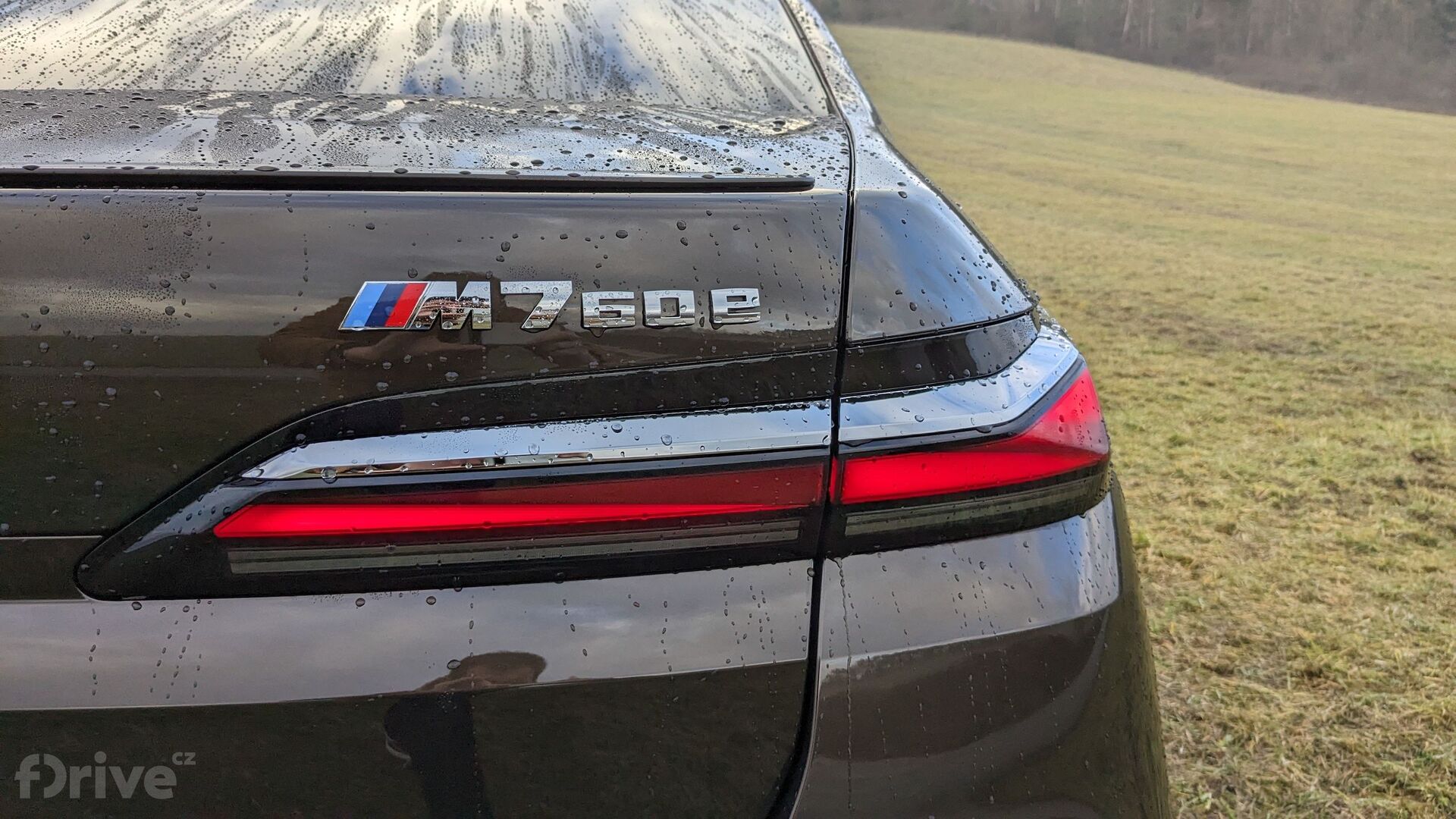 Luxusní plug-in hybrid BMW M760e xDrive