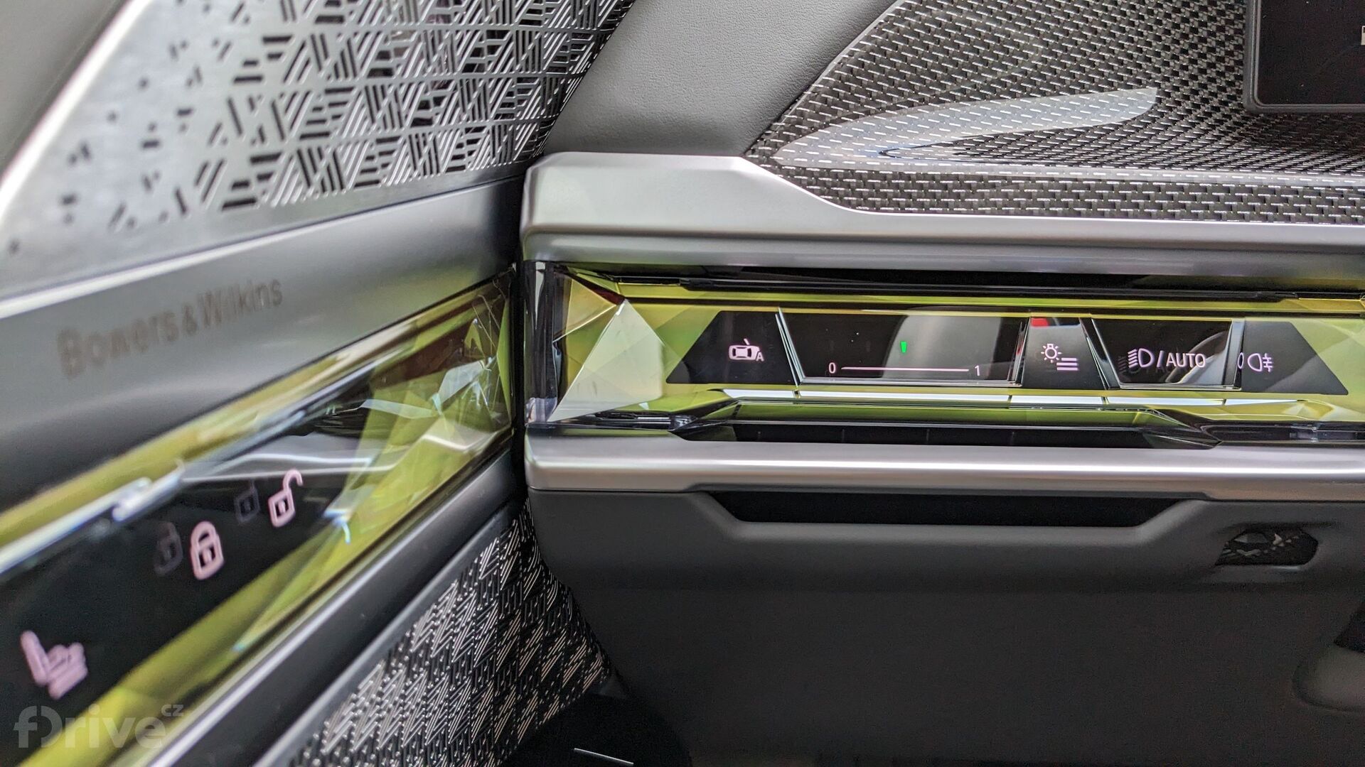 Luxusní plug-in hybrid BMW M760e xDrive