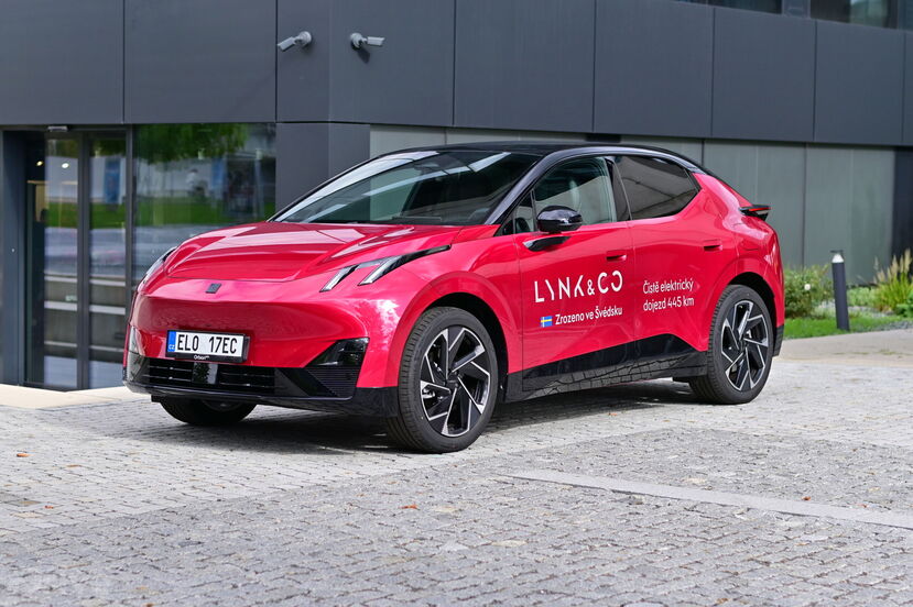 Lynk & Co 02