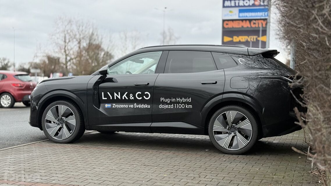 Lynk & Co 08
