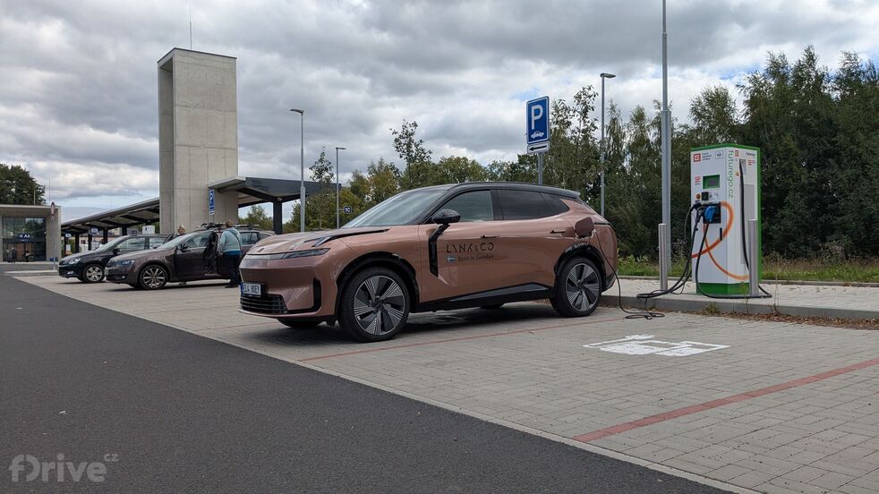 Lynk & Co 08