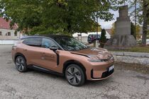 Lynk & Co 08