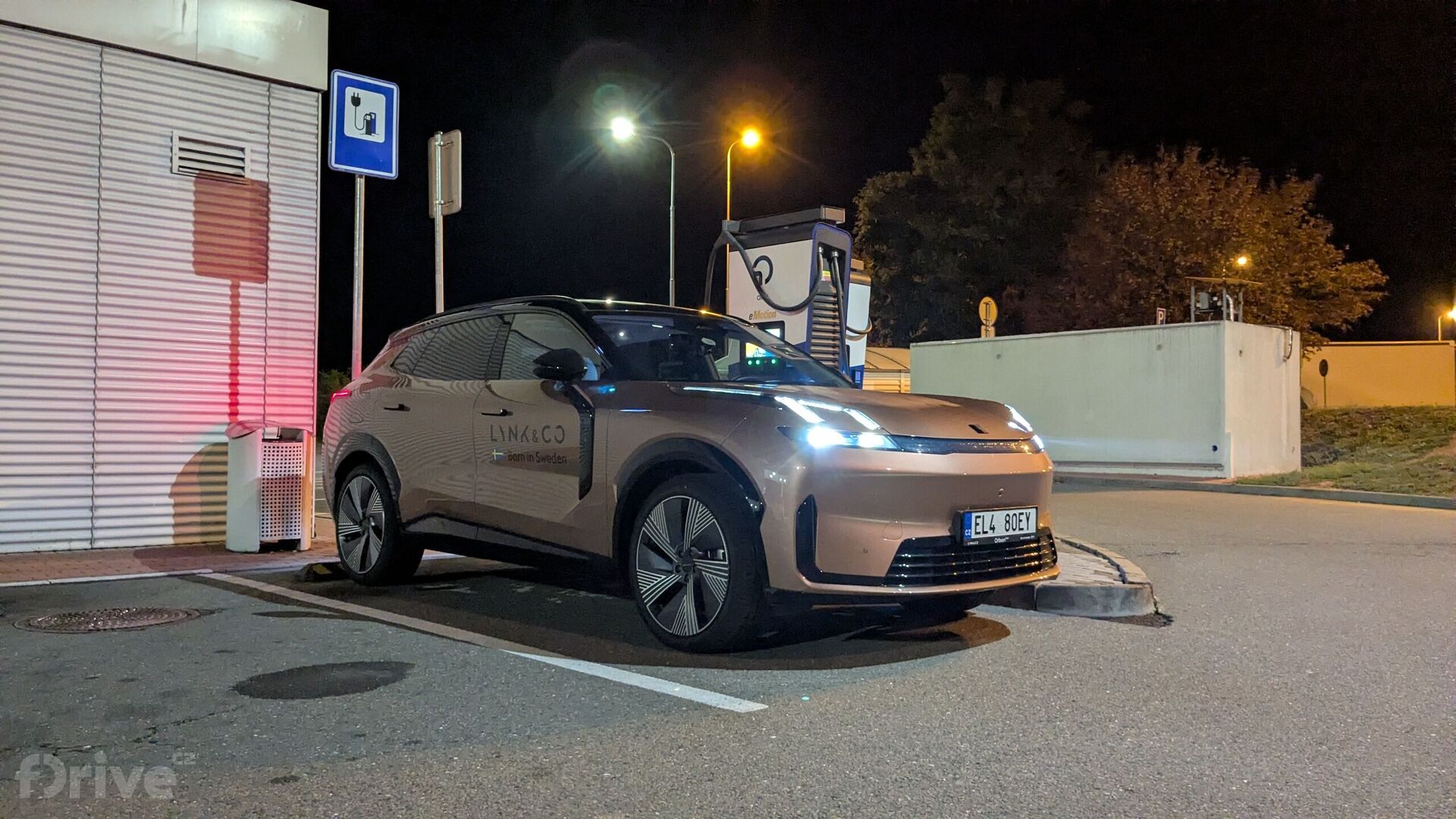 Lynk & Co 08