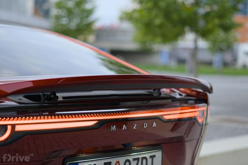 Mazda 6e (2025)
