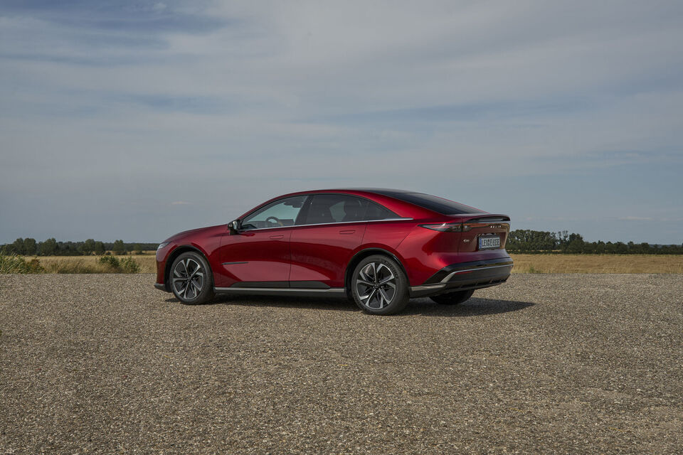 Mazda 6e (2025)