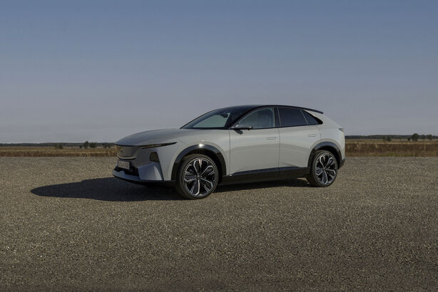 Mazda CX-6e