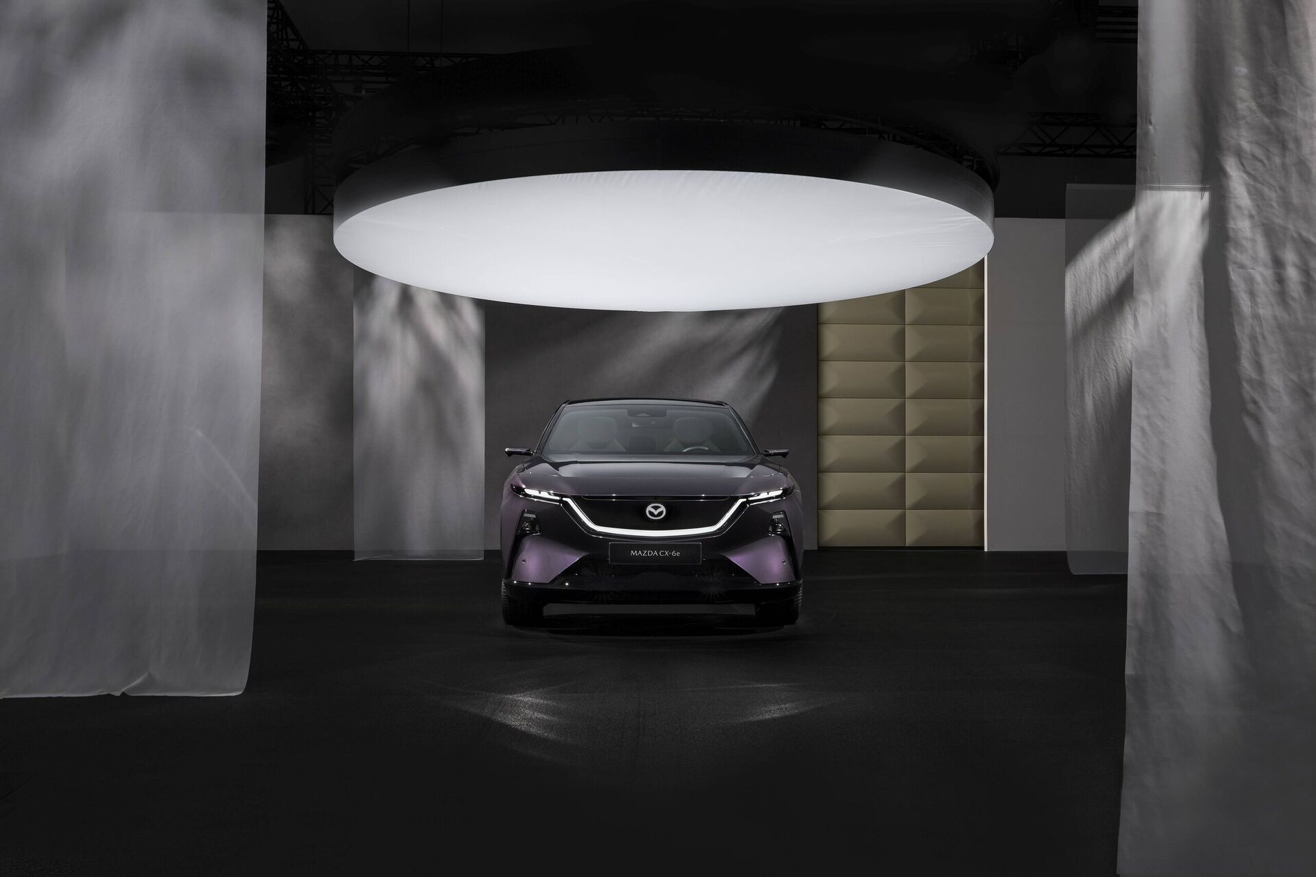 Mazda CX-6e (2026)