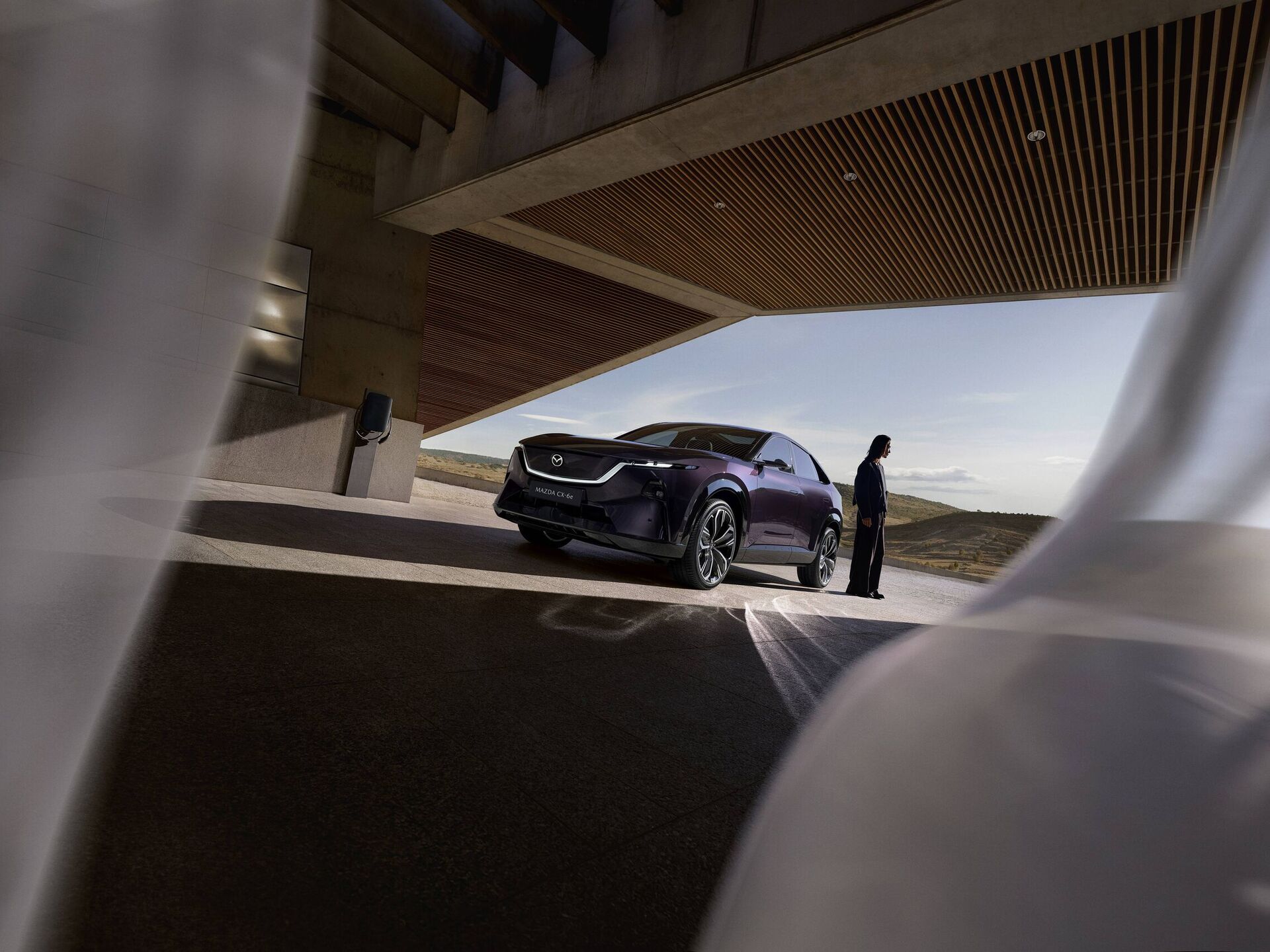 Mazda CX-6e (2026)