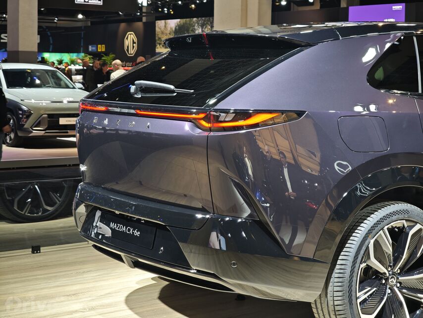 Mazda CX-6e (2026)