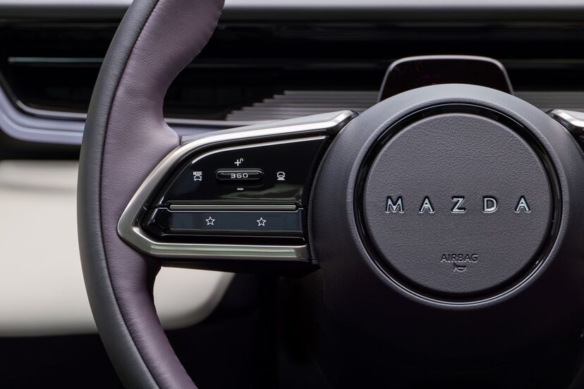 Mazda CX-6e (2026)