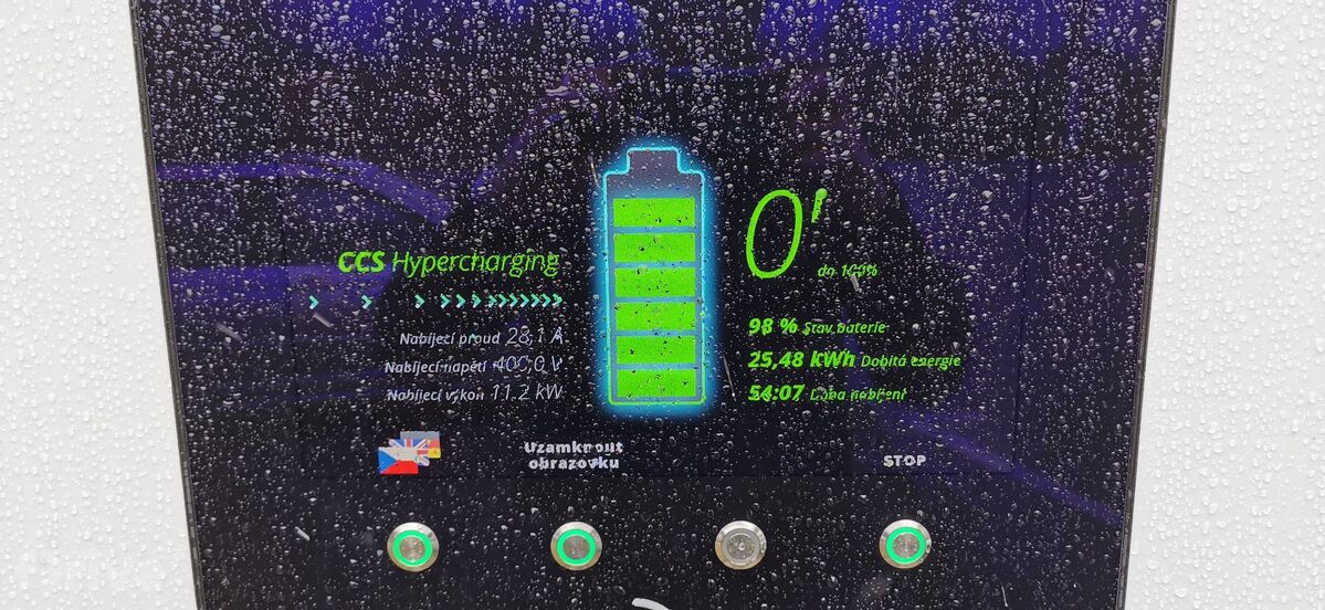 Mazda MX-30 - cesta do Alp