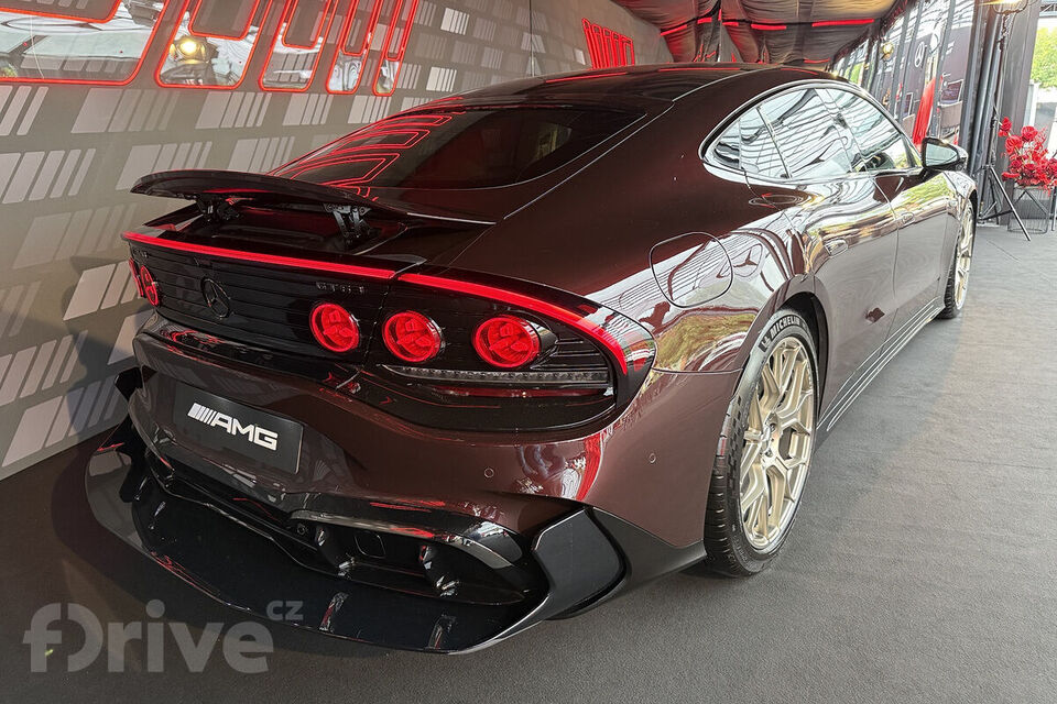 Mercedes-AMG GT 63