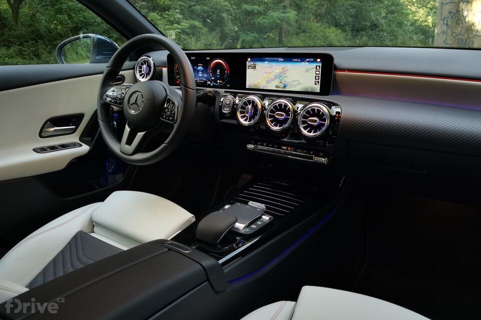 Mercedes-Benz A 250e (2019)