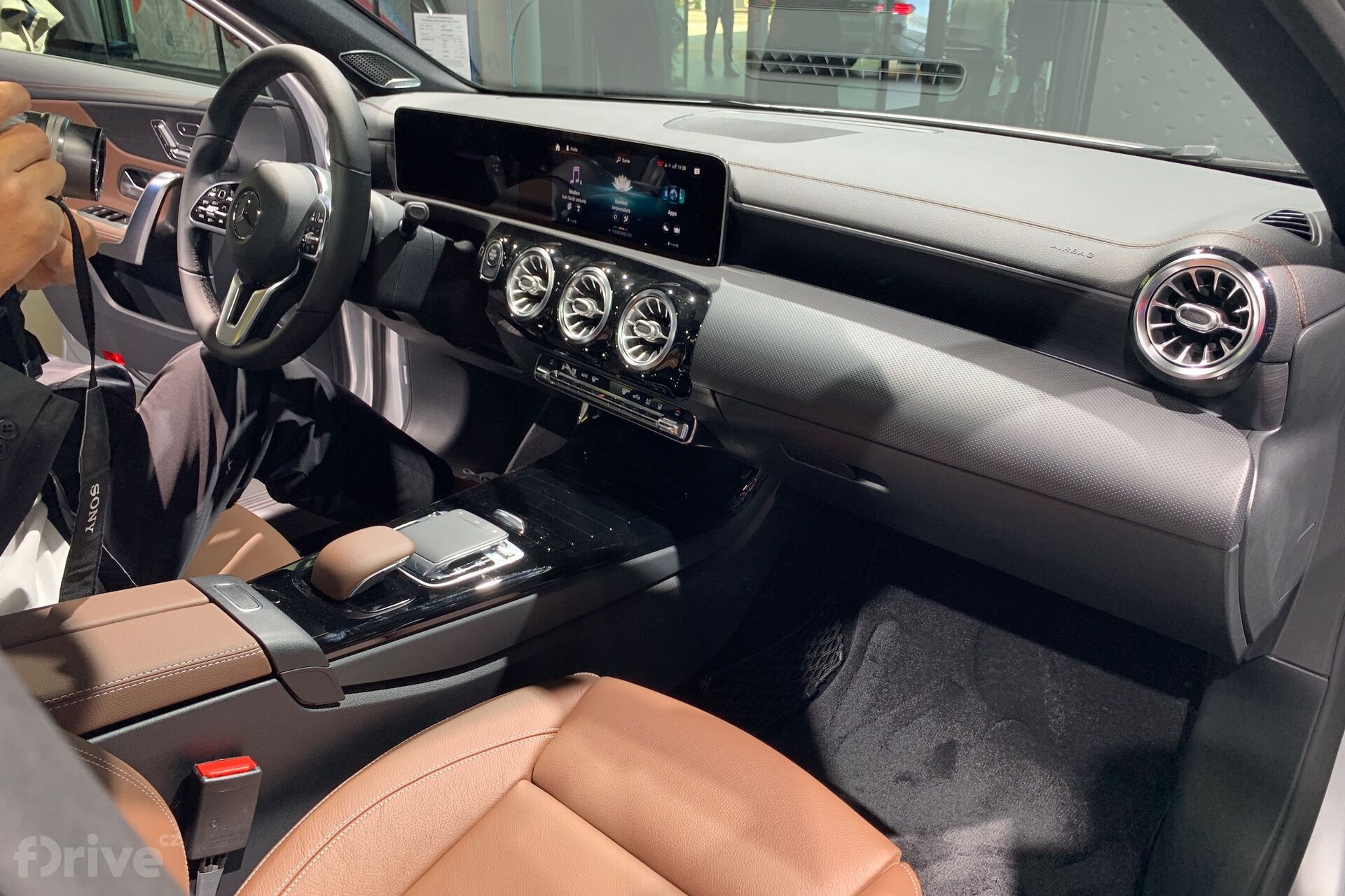 Mercedes-Benz A 250e sedan (2019)