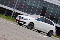 Mercedes-Benz B250e