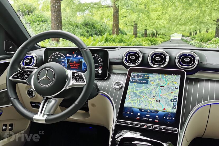 Mercedes-Benz C (2021)