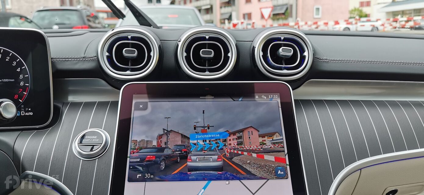 Mercedes-Benz C (2021)