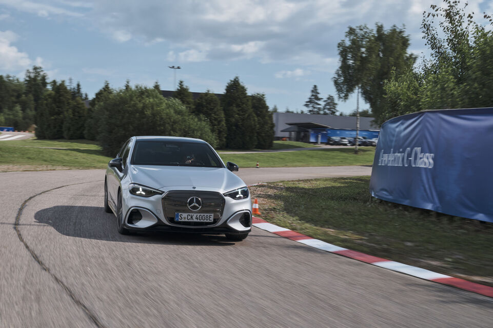 Mercedes-Benz C (2026)