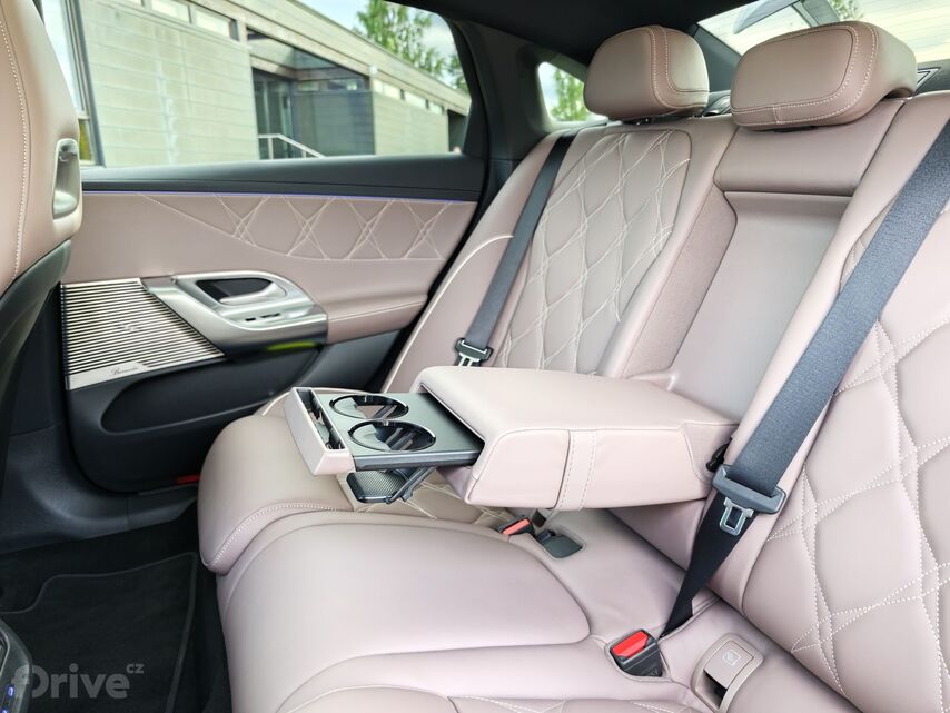 Mercedes-Benz C (2026)