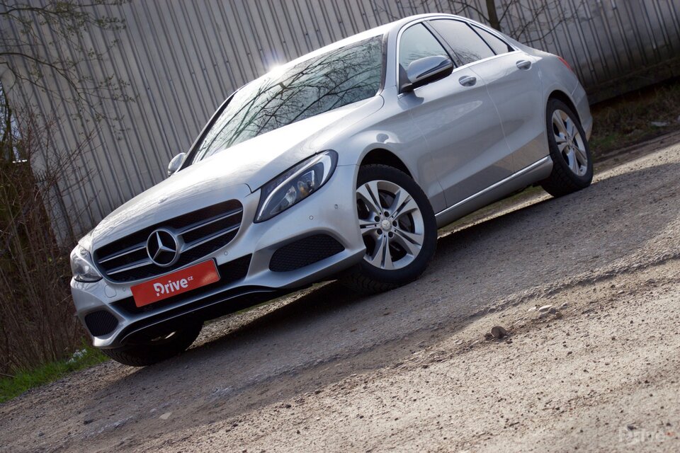 Mercedes-Benz C 350e (2015)