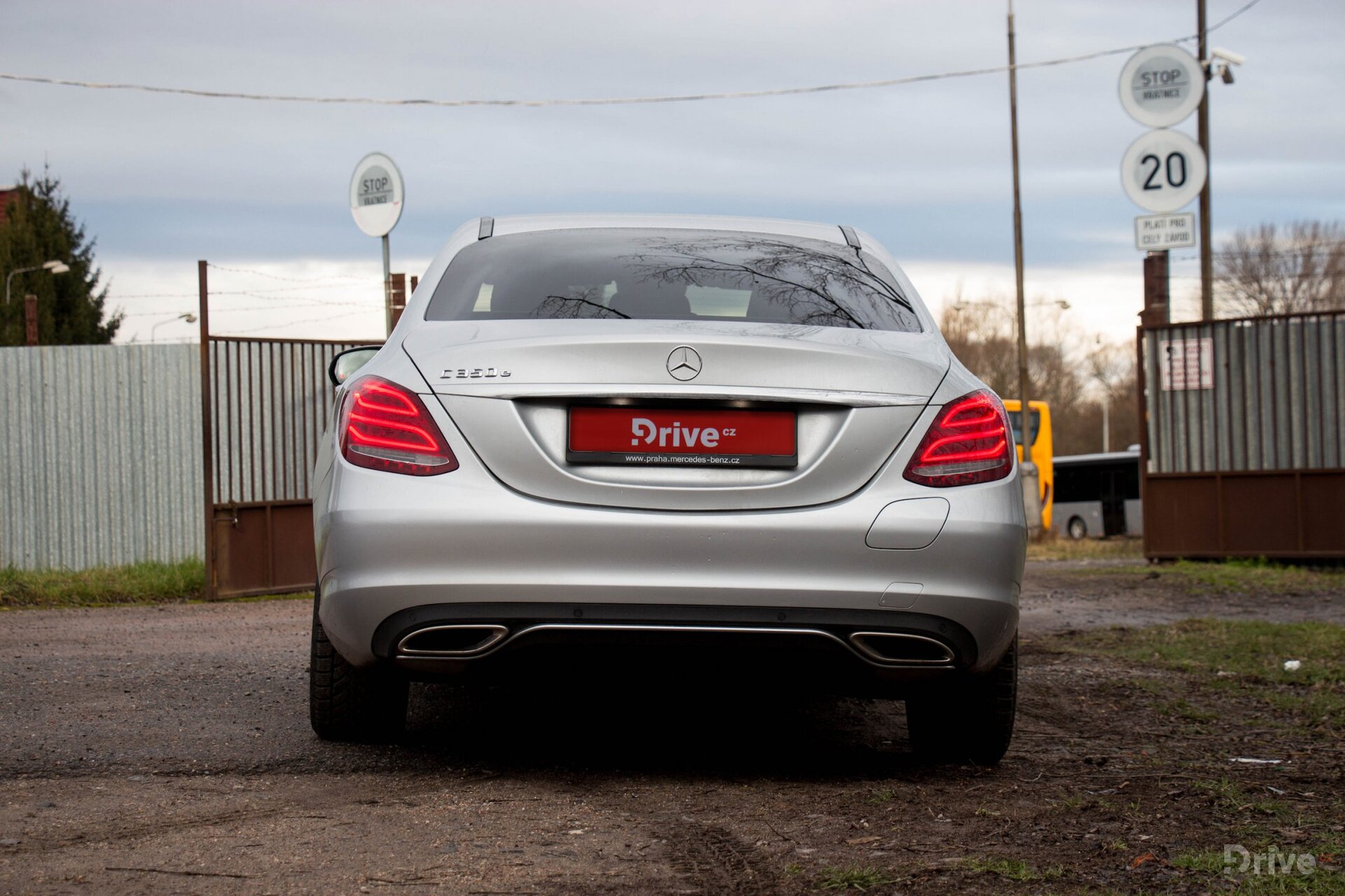 Mercedes-Benz C 350e (2015)