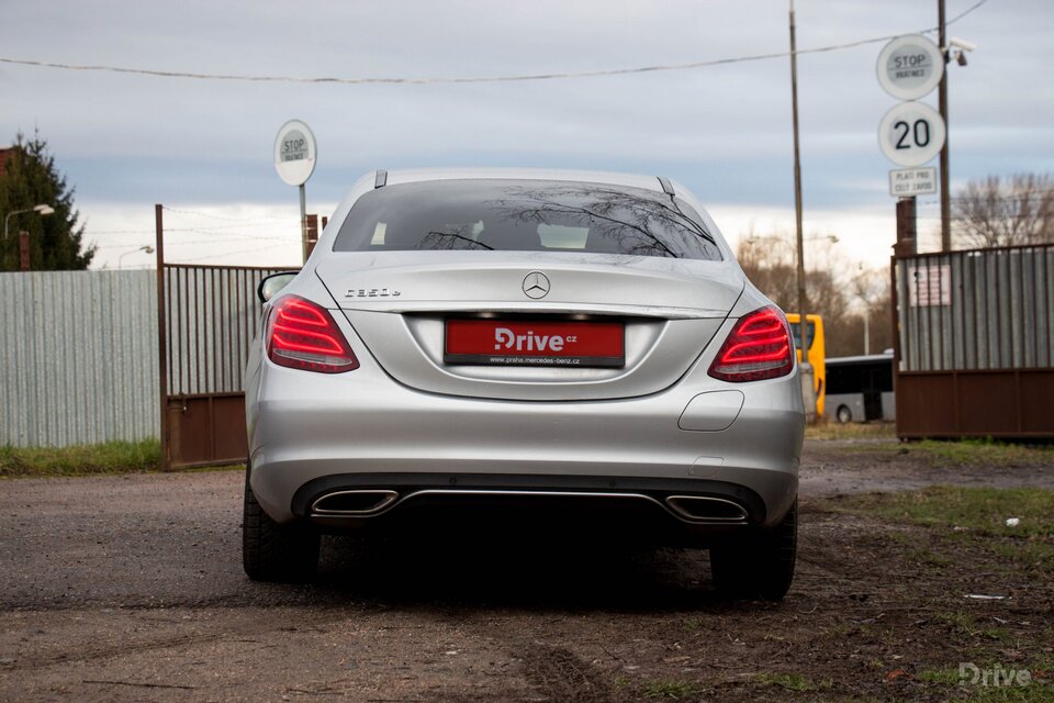 Mercedes-Benz C 350e (2015)