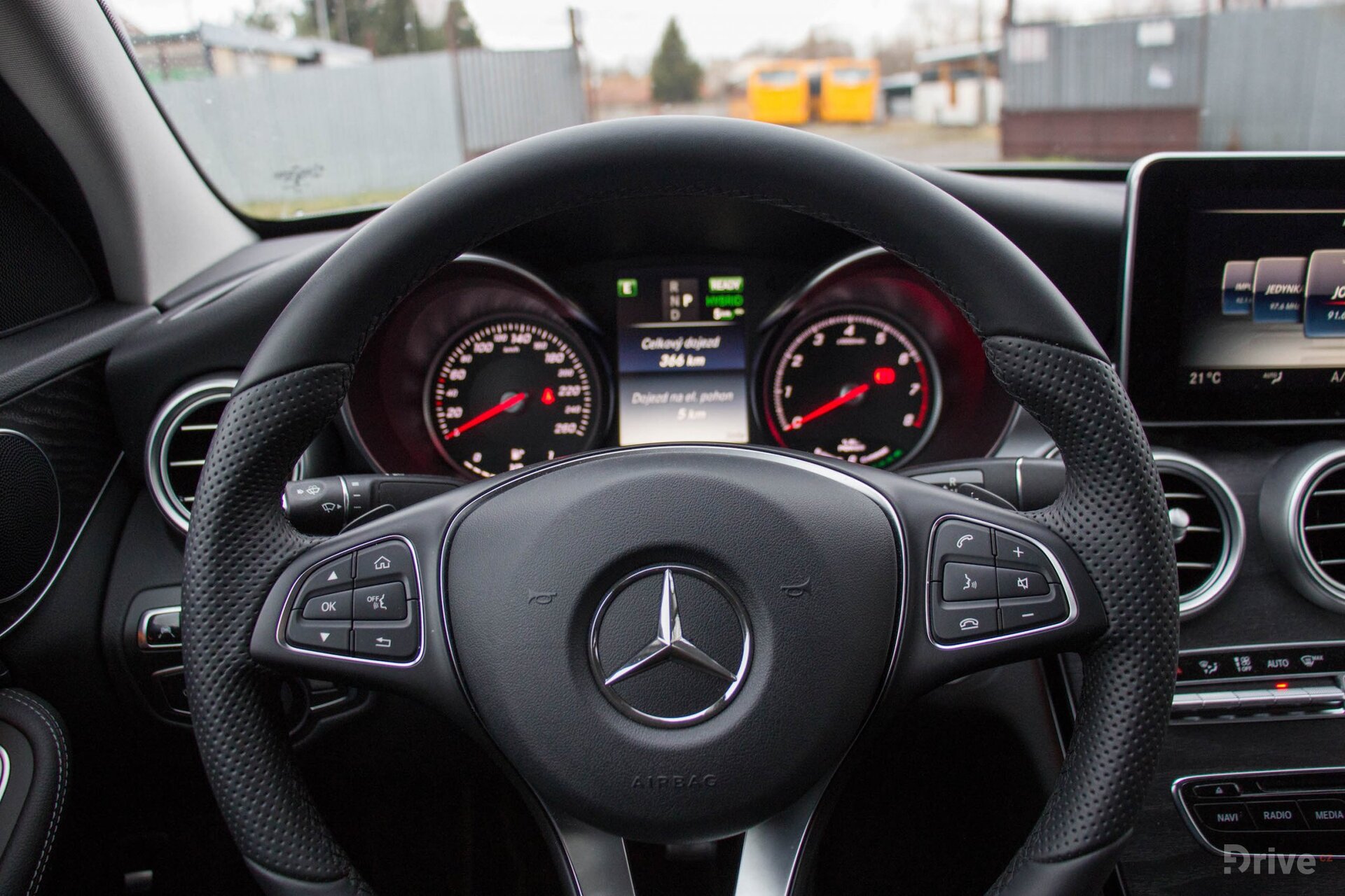 Mercedes-Benz C 350e (2015)