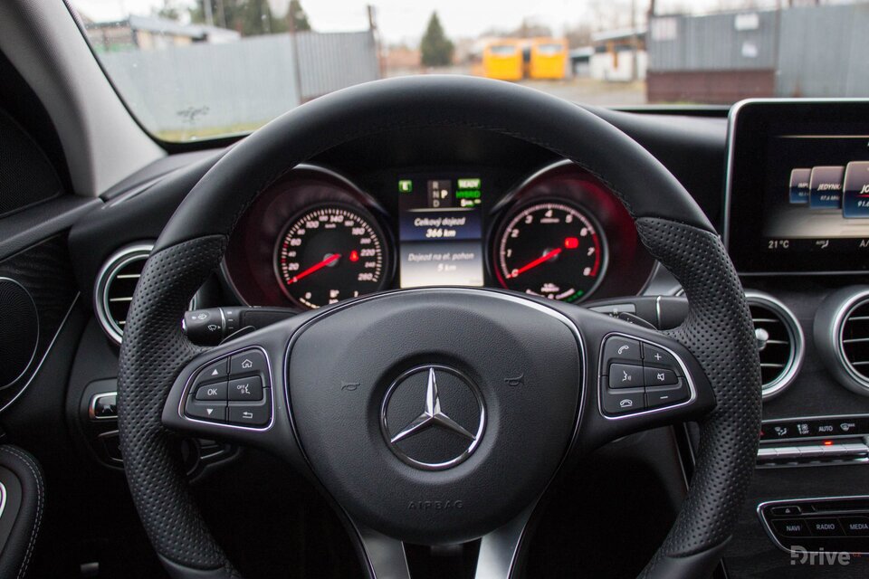 Mercedes-Benz C 350e (2015)