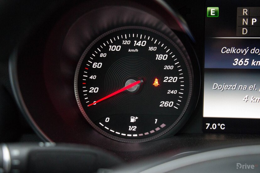 Mercedes-Benz C 350e (2015)