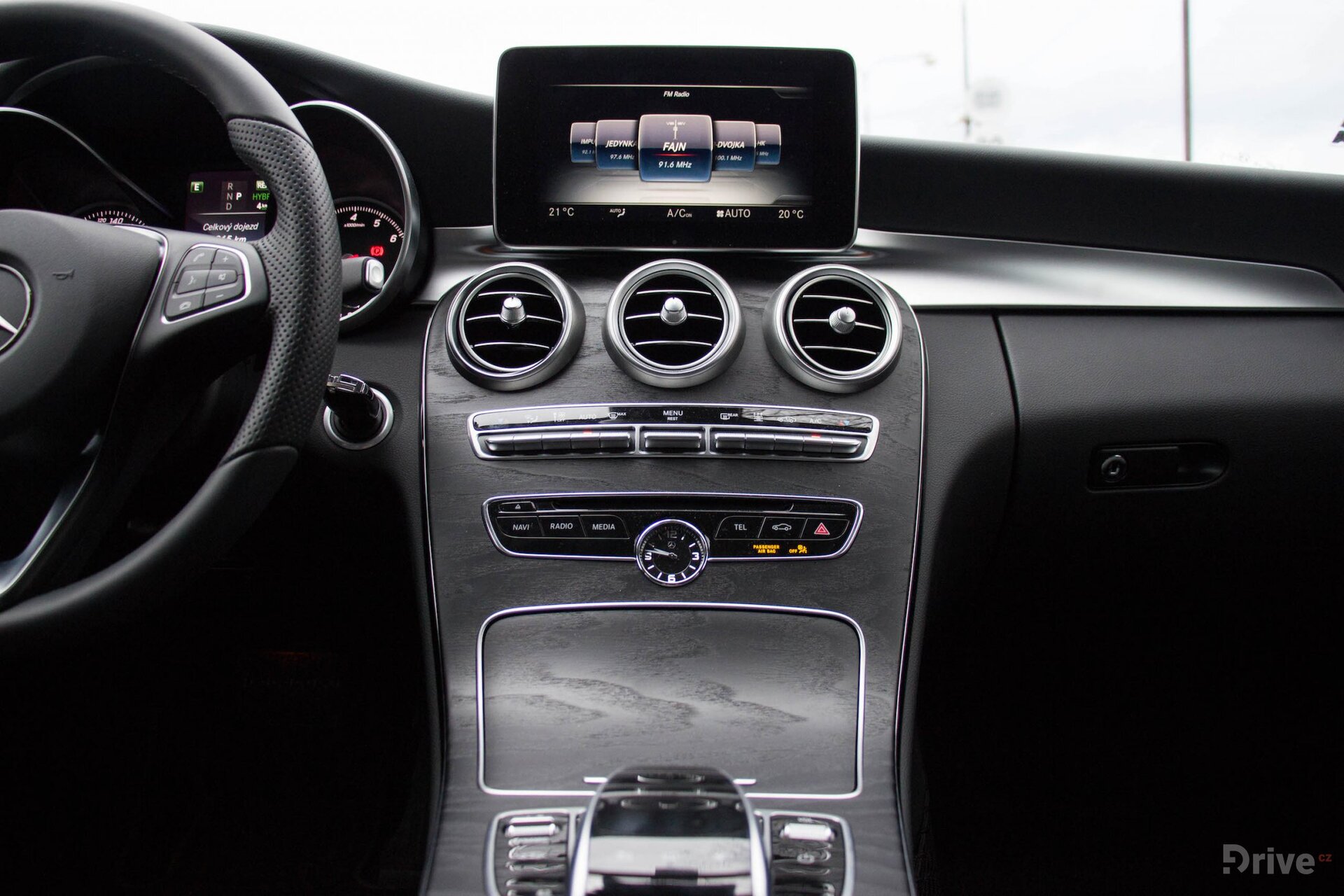 Mercedes-Benz C 350e (2015)