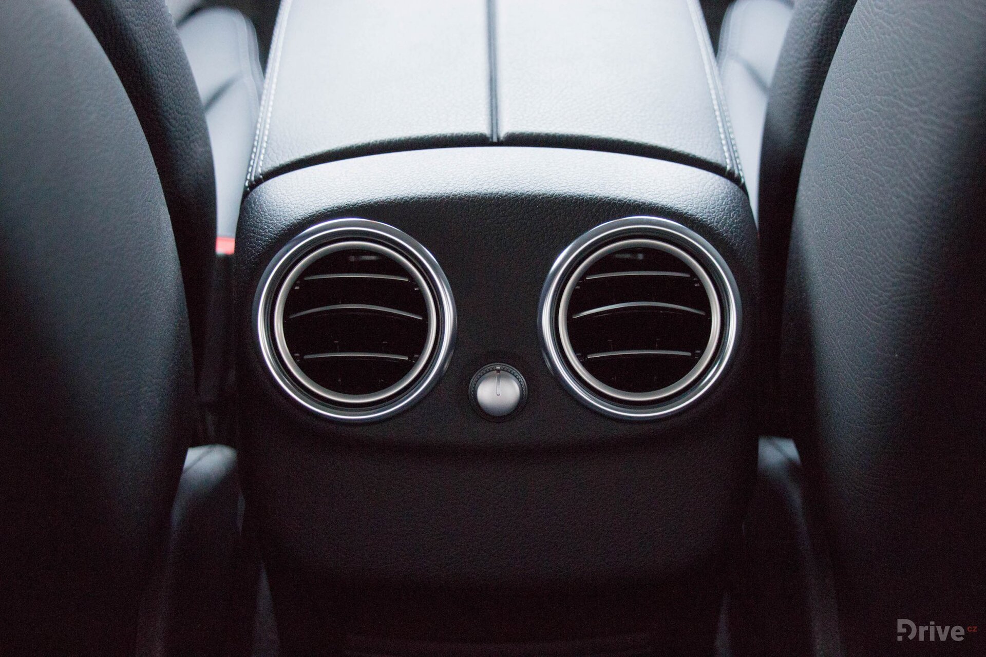 Mercedes-Benz C 350e (2015)