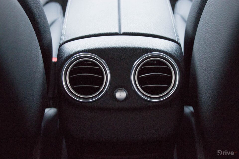 Mercedes-Benz C 350e (2015)