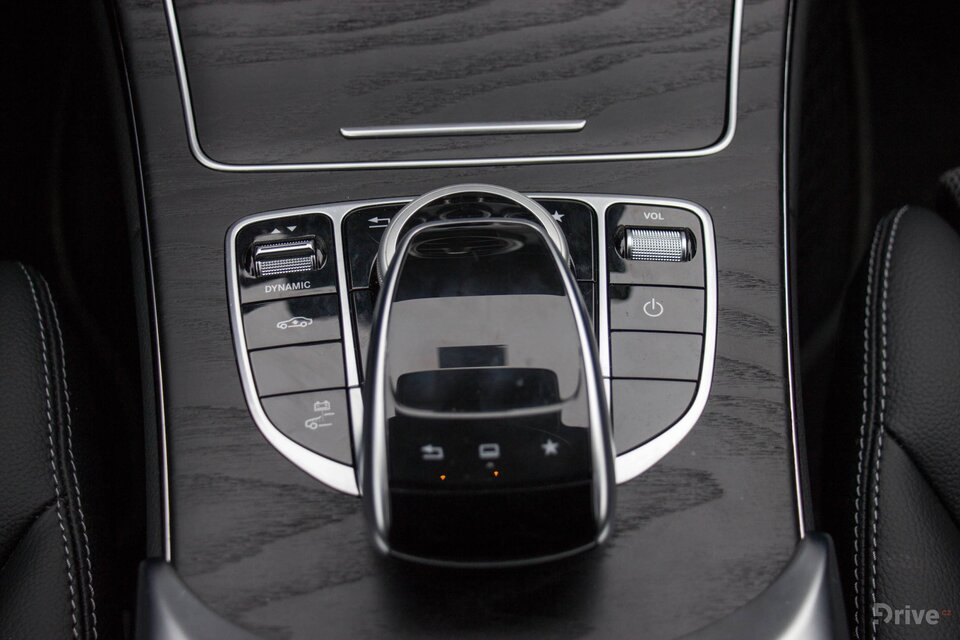 Mercedes-Benz C 350e (2015)