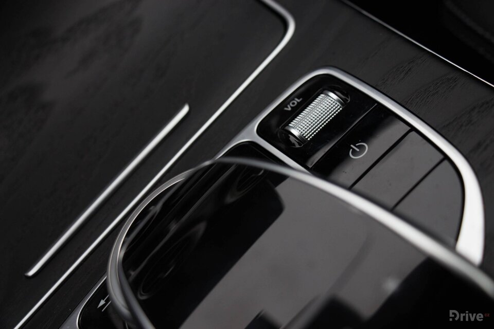 Mercedes-Benz C 350e (2015)