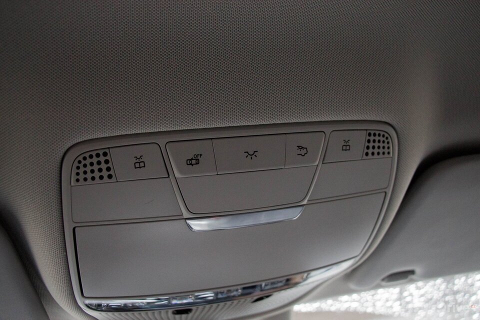 Mercedes-Benz C 350e (2015)